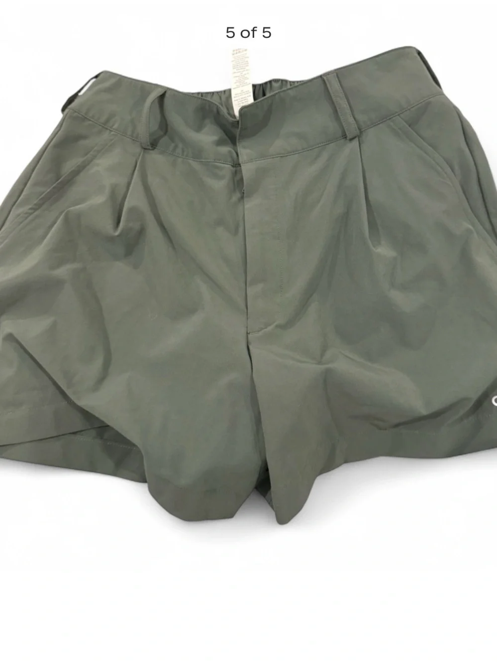 ALO Yoga High-Rise Shorts in Sage - Picture 4 of 5